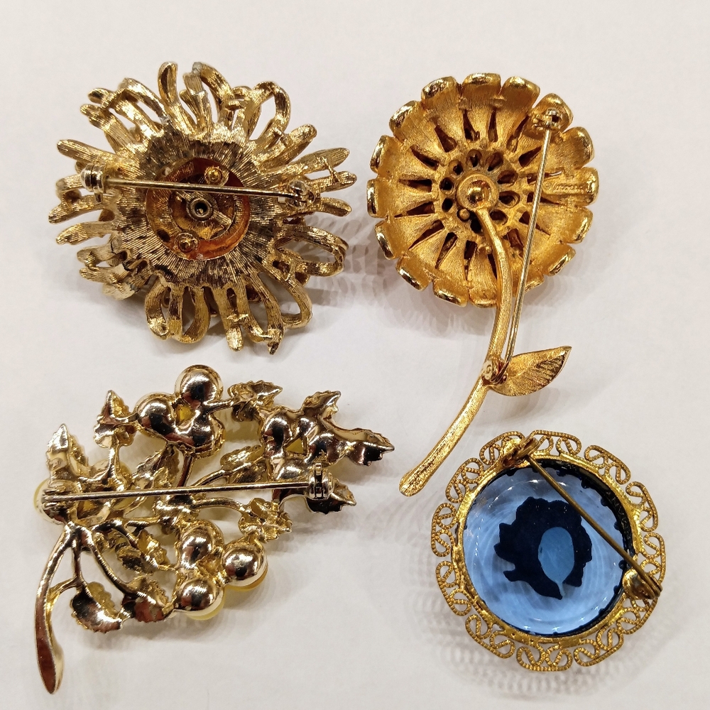 Vintage Jewelry Lot 4 Brooches - Picture 6 of 8